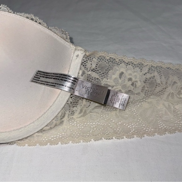 Victoria's Secret Vintage White Lace Strapless Bra - Picture 3 of 7